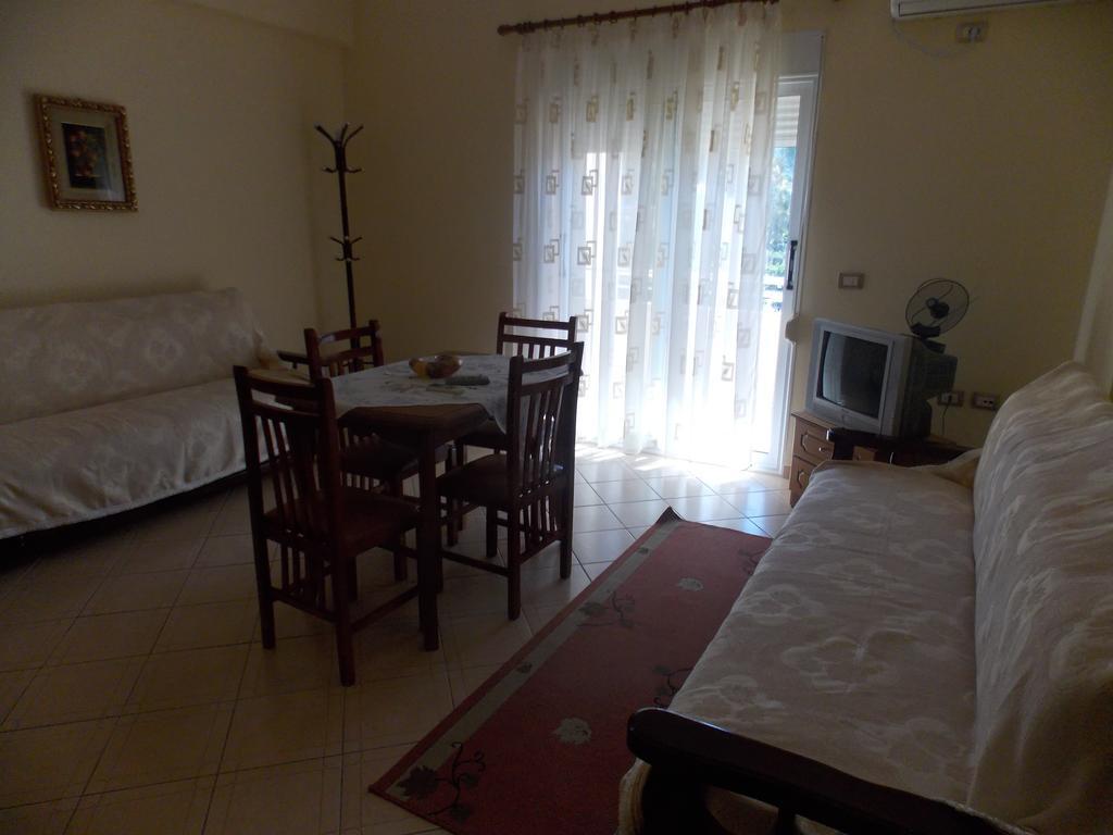 Elis Apartment Vlorë Εξωτερικό φωτογραφία